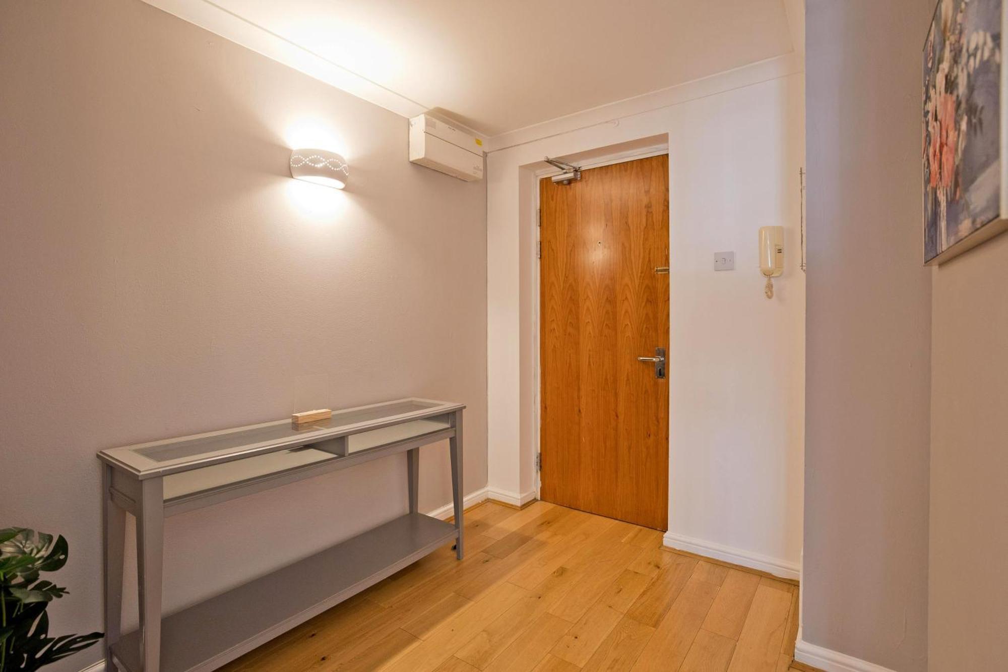 Imperial Meridian Place Apartment Londra Exterior foto