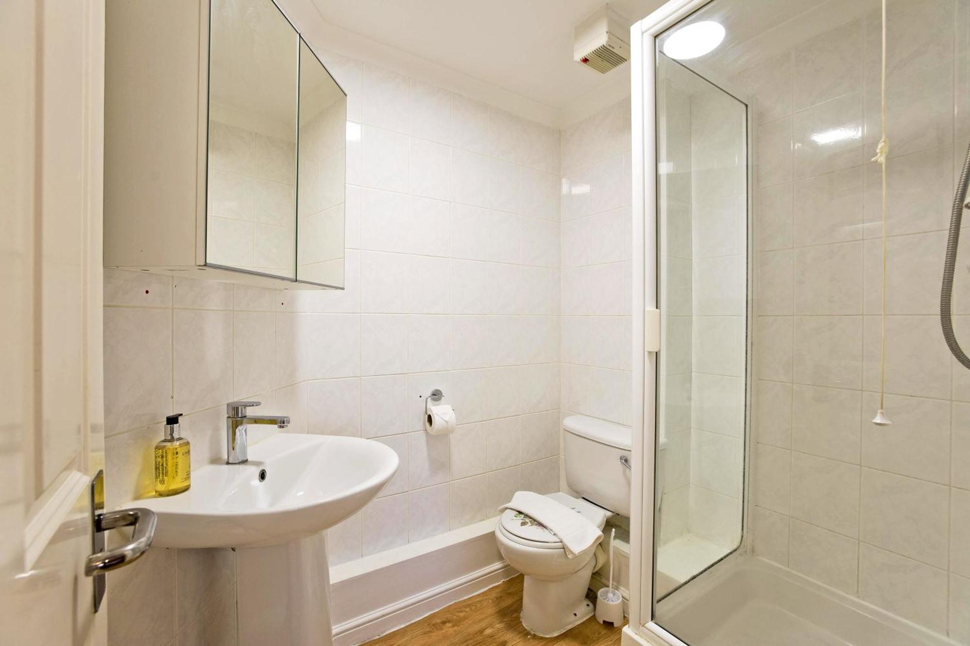 Imperial Meridian Place Apartment Londra Exterior foto