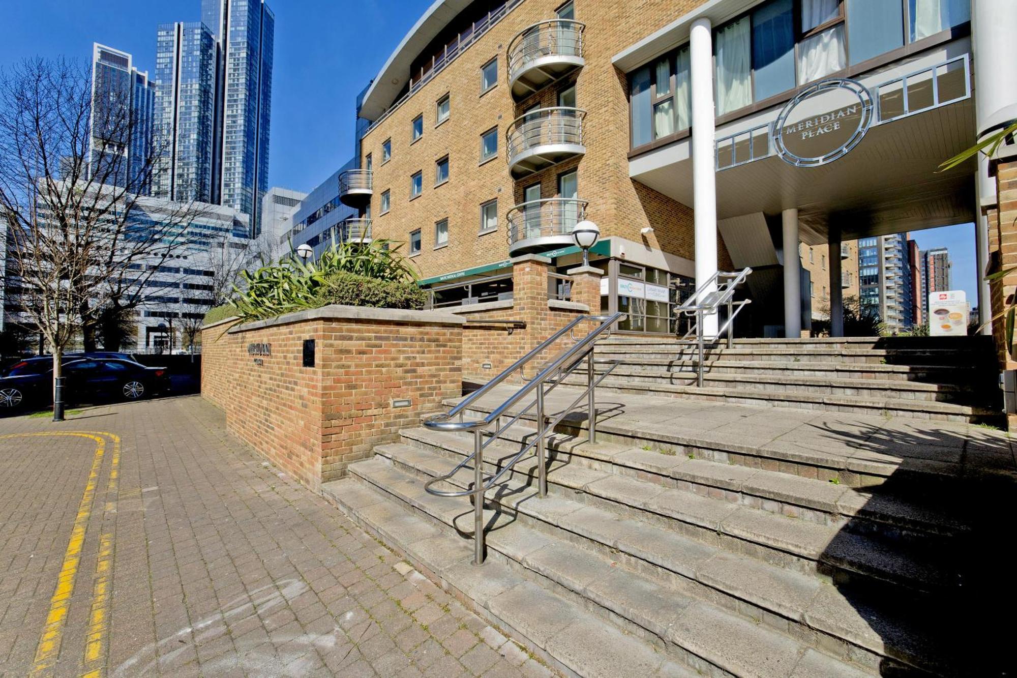 Imperial Meridian Place Apartment Londra Exterior foto